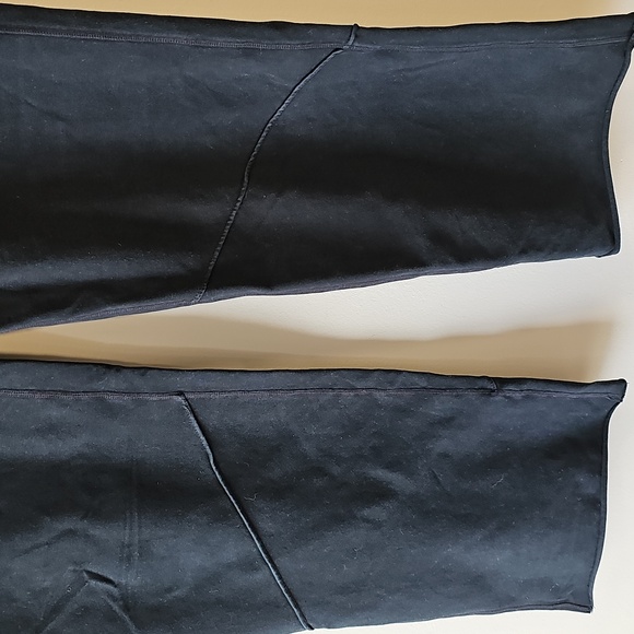 Lululemon Black 30x33 Wide Leg Pants - Picture 3 of 5